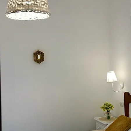 Casa Amigdala Alojamento de Acomodação e Pequeno-almoço 3*